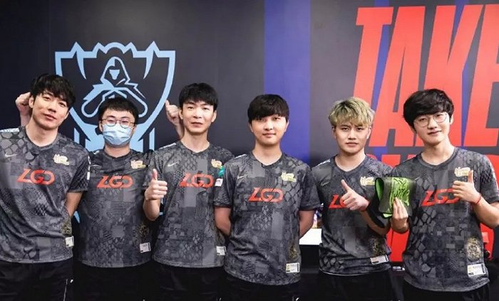 巨大的舆论 巨大的舆论