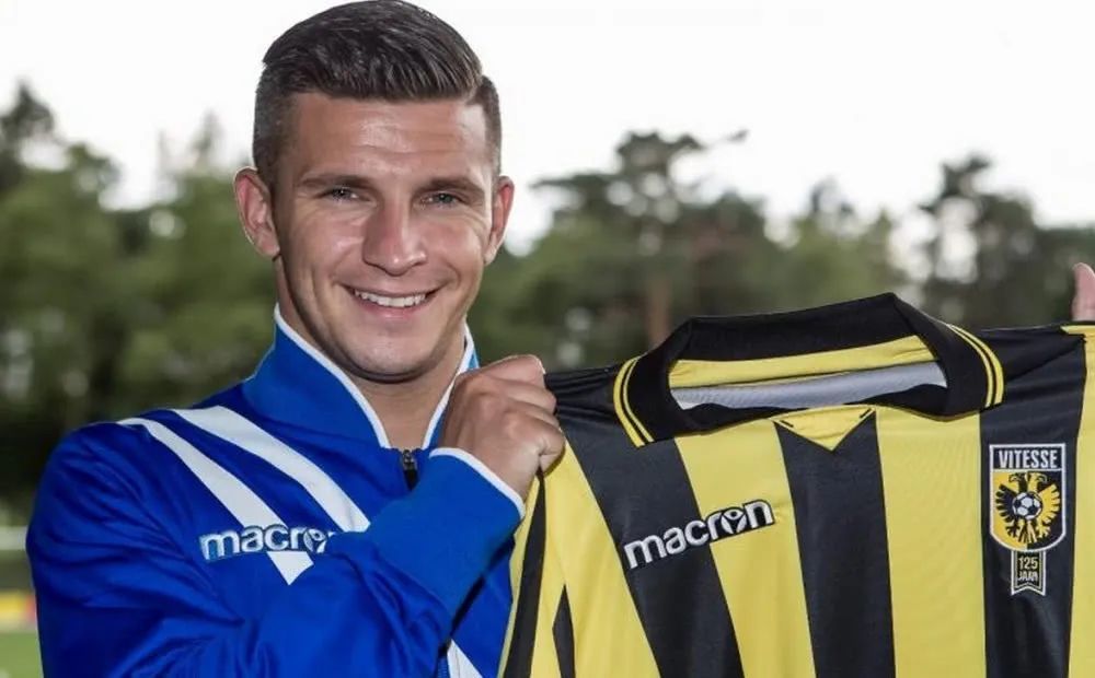 场内场外 场内场外