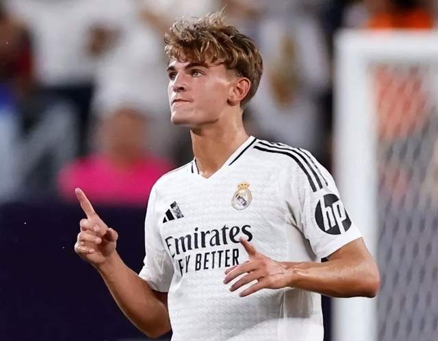 一边是对身 一边是对身